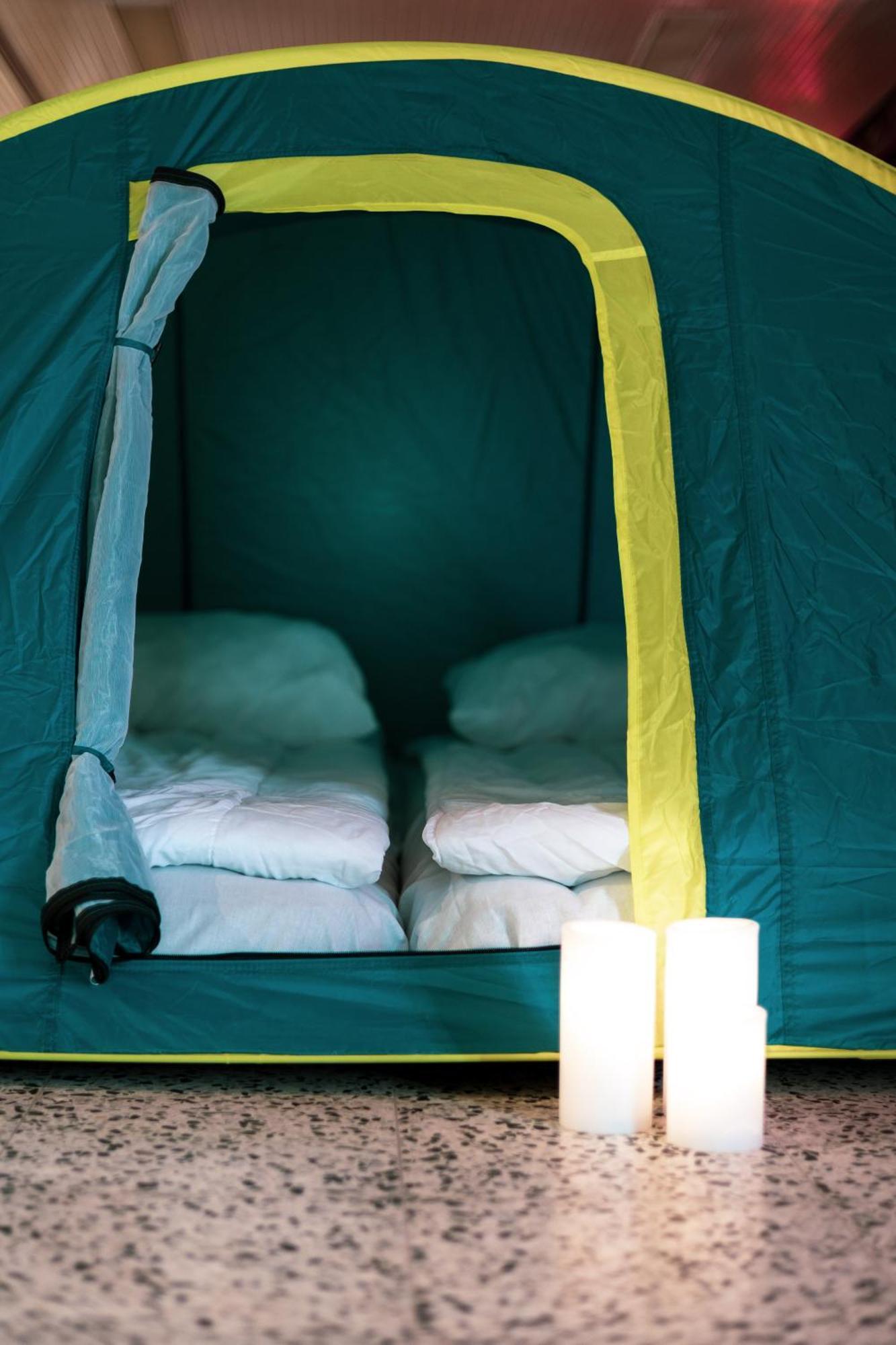 Indoor Camping Helsinki Hotel Ngoại thất bức ảnh